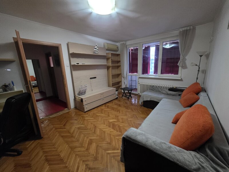 Piata Sudului, 10 minute metrou, Secuilor intersectie cu str. Mirea Luiza,