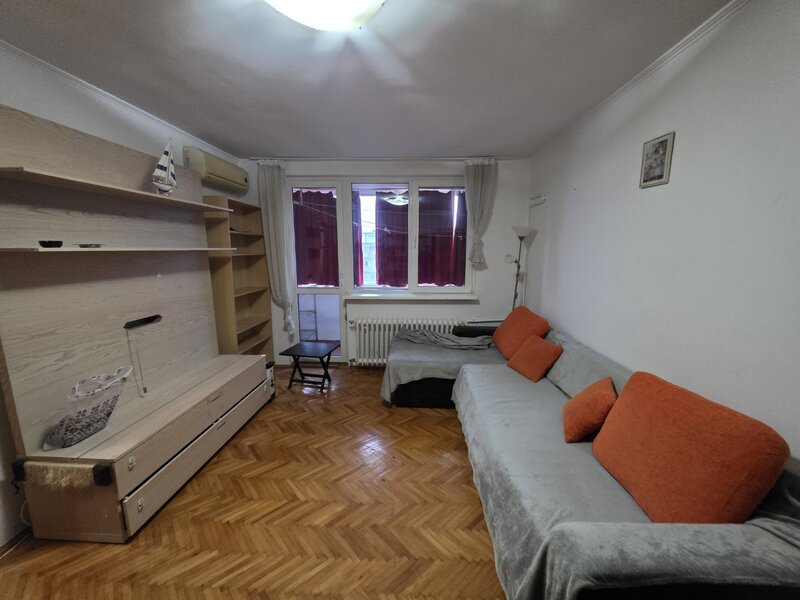 Piata Sudului, 10 minute metrou, Secuilor intersectie cu str. Mirea Luiza,