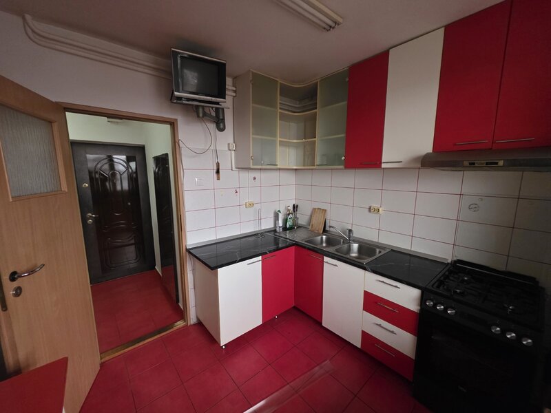 Piata Sudului, 10 minute metrou, Secuilor intersectie cu str. Mirea Luiza,