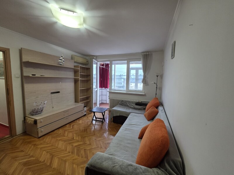 Piata Sudului, 10 minute metrou, Secuilor intersectie cu str. Mirea Luiza,